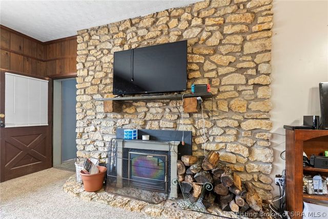 1421 Cherokee Court, Madison, IN 47250