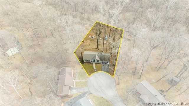 1421 Cherokee Court, Madison, IN 47250