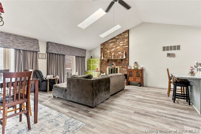 1421 Cherokee Court, Madison, IN 47250