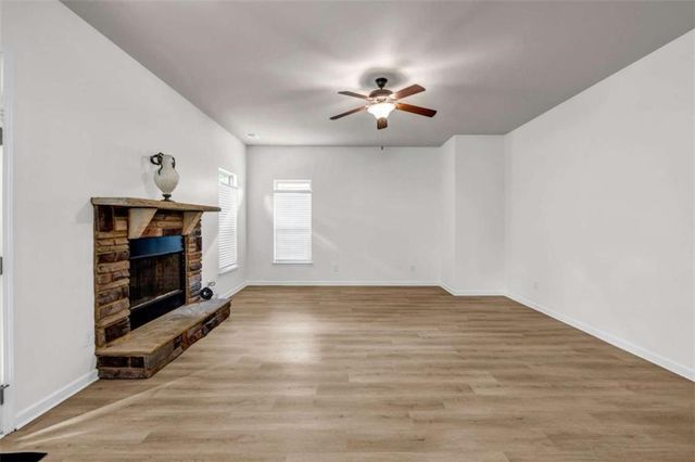 105 Annaberg Place, Mcdonough, GA 30253