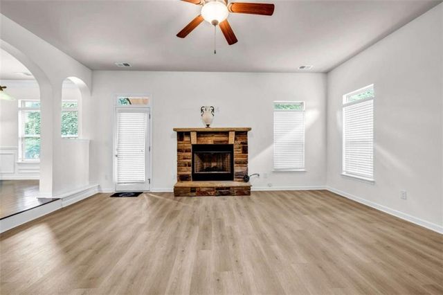 105 Annaberg Place, Mcdonough, GA 30253
