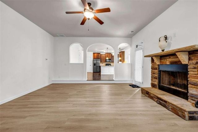 105 Annaberg Place, Mcdonough, GA 30253