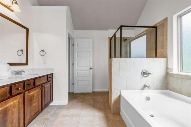 105 Annaberg Place, Mcdonough, GA 30253
