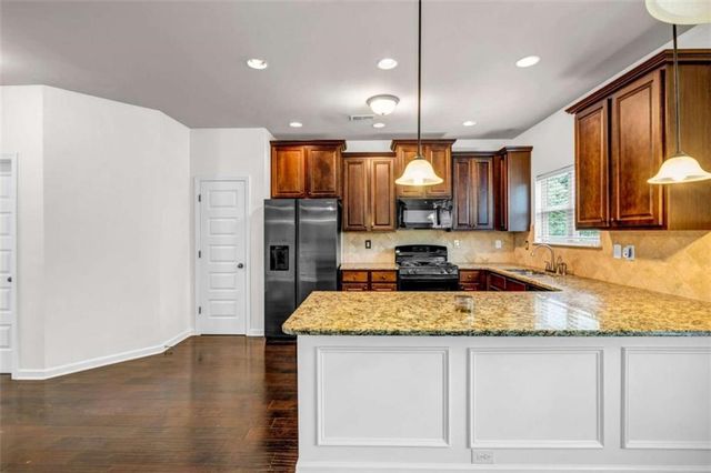 105 Annaberg Place, Mcdonough, GA 30253