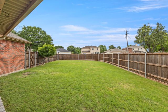 2216 Walden Place, Mesquite, TX 75181