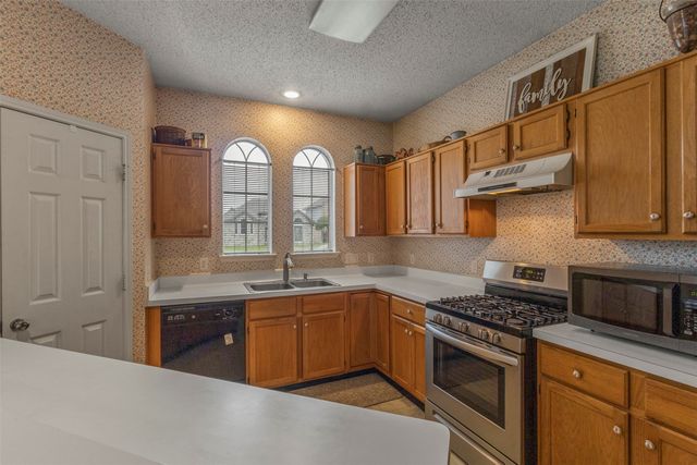2216 Walden Place, Mesquite, TX 75181