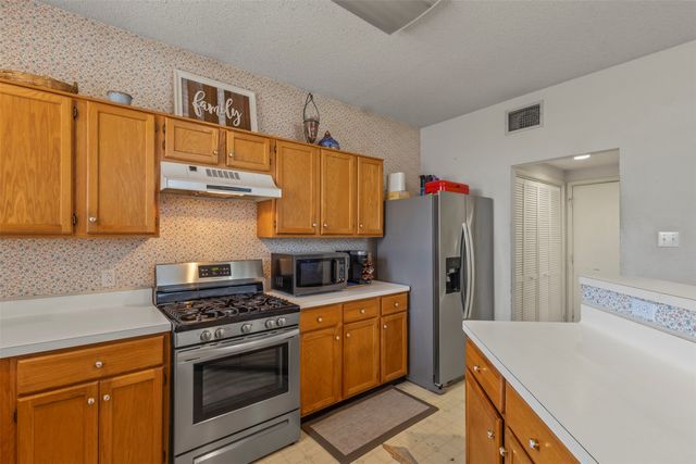 2216 Walden Place, Mesquite, TX 75181