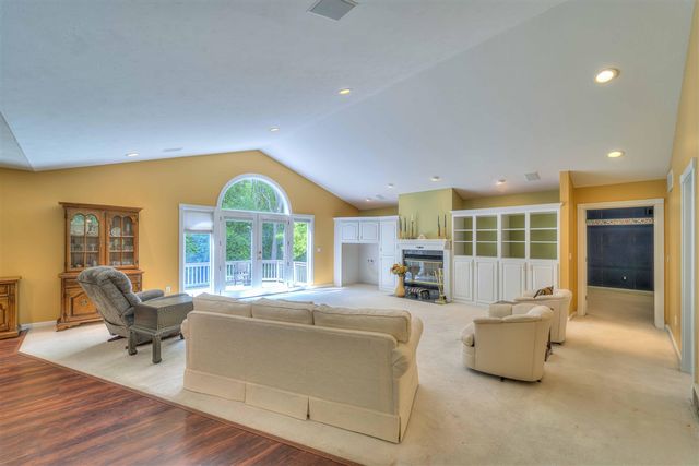 3664 W Primilia Lane, Jackson, MI 49201