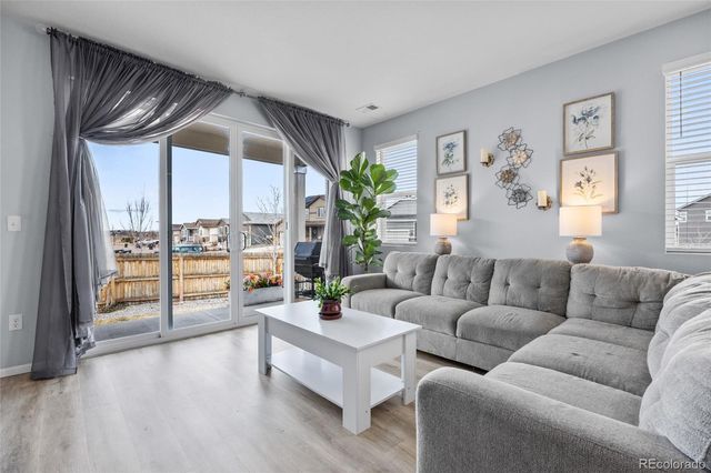 405 Vista Cliff Court, Castle Rock, CO 80104