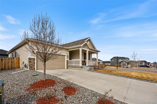 405 Vista Cliff Court, Castle Rock, CO 80104