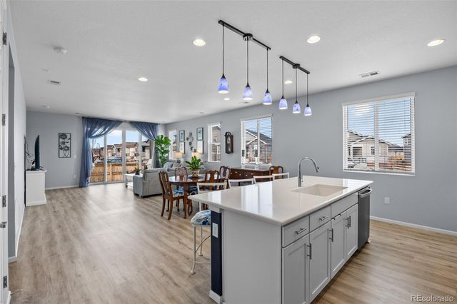 405 Vista Cliff Court, Castle Rock, CO 80104