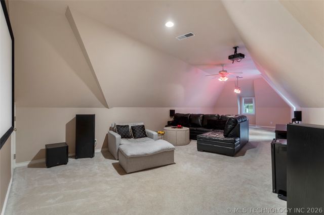 9034 S Maplewood Avenue, Tulsa, OK 74137