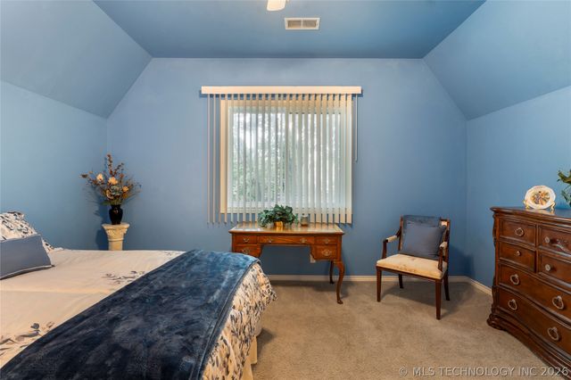 9034 S Maplewood Avenue, Tulsa, OK 74137