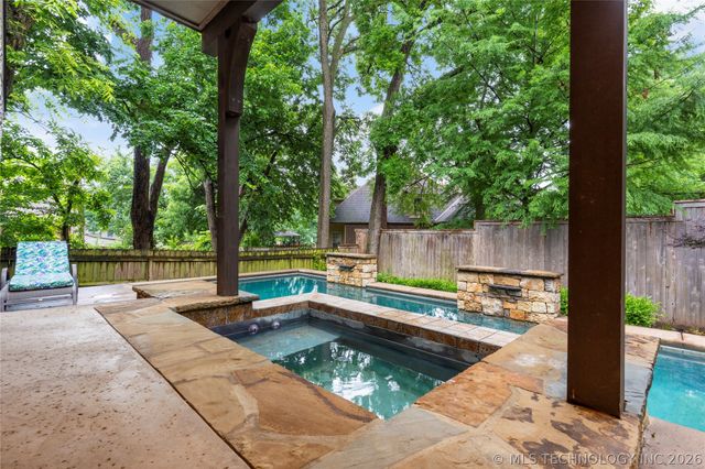 9034 S Maplewood Avenue, Tulsa, OK 74137