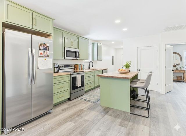 1115 Mineral Street, Webb City, MO 64870