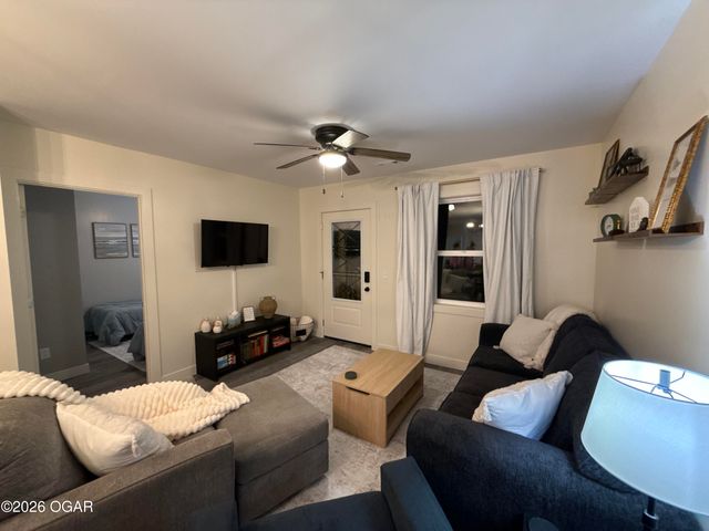 1115 Mineral Street, Webb City, MO 64870