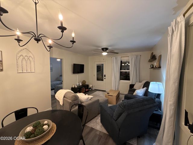 1115 Mineral Street, Webb City, MO 64870