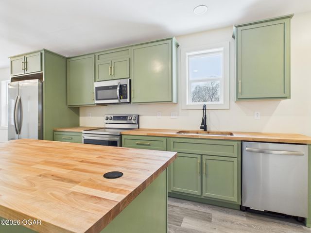 1115 Mineral Street, Webb City, MO 64870