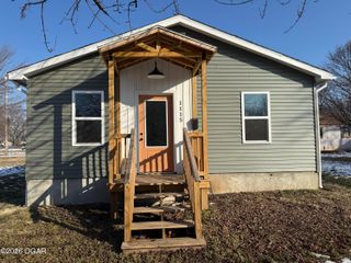 1115 Mineral Street, Webb City, MO 64870