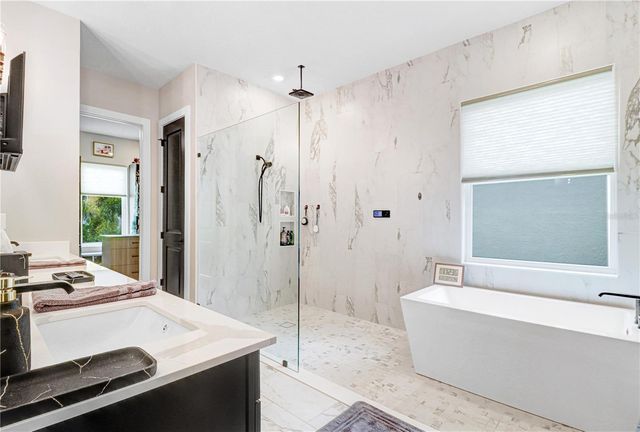 6104 LAGOMAR LANE, Apollo Beach, FL 33572