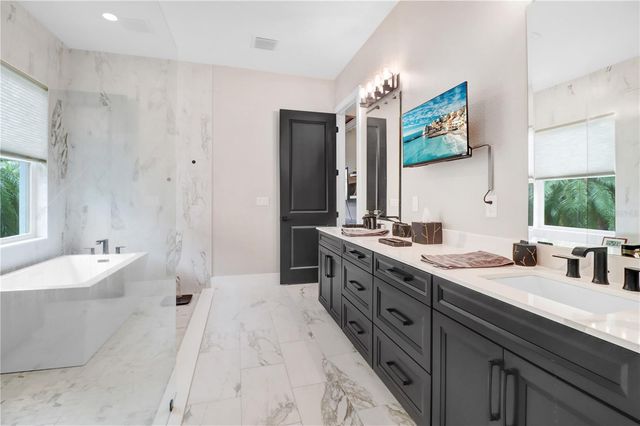 6104 LAGOMAR LANE, Apollo Beach, FL 33572