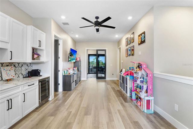 6104 LAGOMAR LANE, Apollo Beach, FL 33572