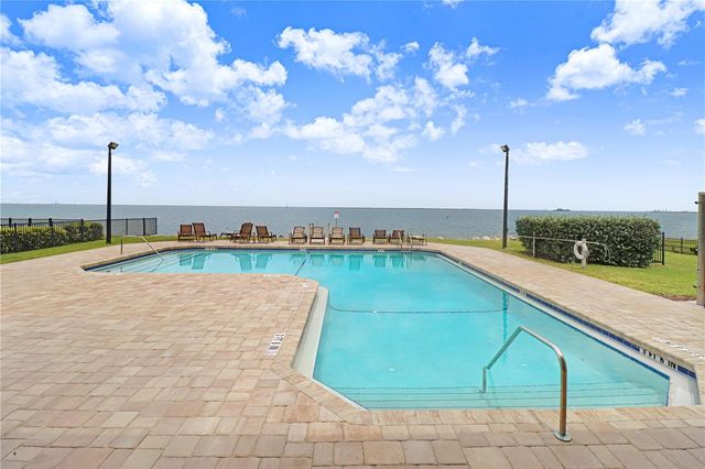 6104 LAGOMAR LANE, Apollo Beach, FL 33572
