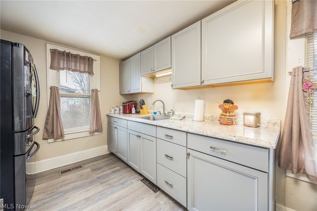 207 Kenwood Street, Marietta, OH 45750