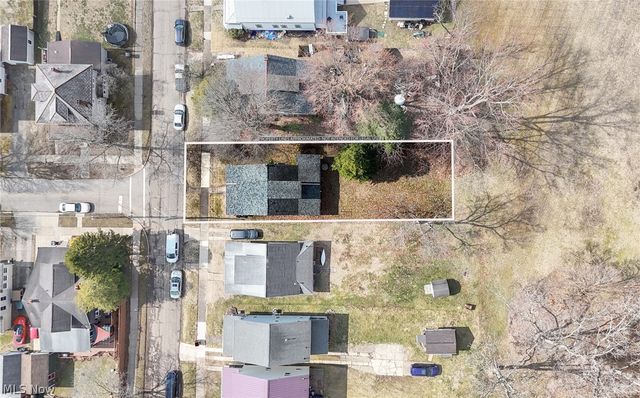 207 Kenwood Street, Marietta, OH 45750