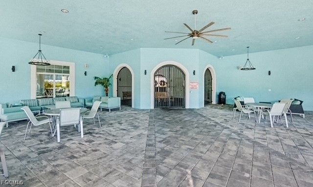 2613 Manzilla LN, Cape Coral, FL 33909