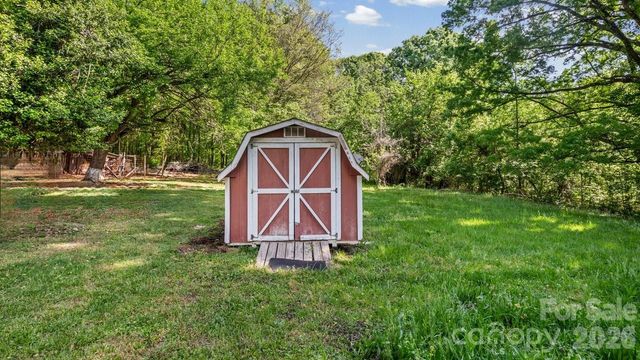 515 E Torbush Drive, Salisbury, NC 28144