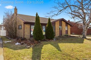 2765 Dunlop Street, Trenton, MI 48183