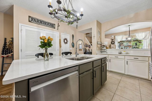 4220 PLANTATION OAKS Boulevard 1413, Orange Park, FL 32065