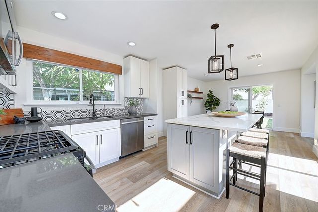 4805 E Tanglewood, Anaheim, CA 92807