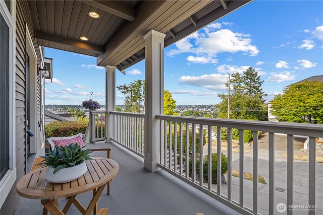 4047 Willams Avenue W, Seattle, WA 98199