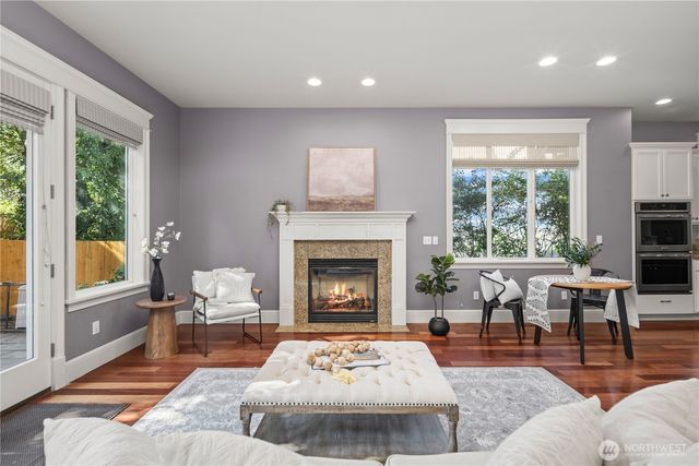 4047 Willams Avenue W, Seattle, WA 98199