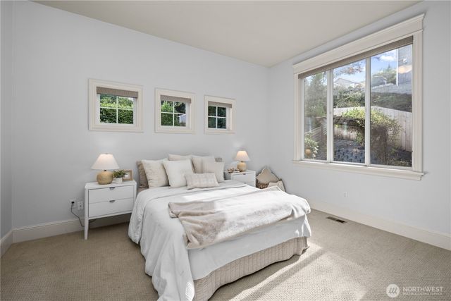 4047 Willams Avenue W, Seattle, WA 98199