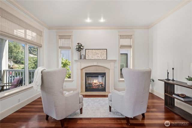 4047 Willams Avenue W, Seattle, WA 98199