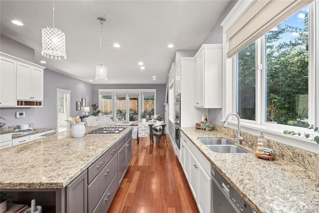 4047 Willams Avenue W, Seattle, WA 98199