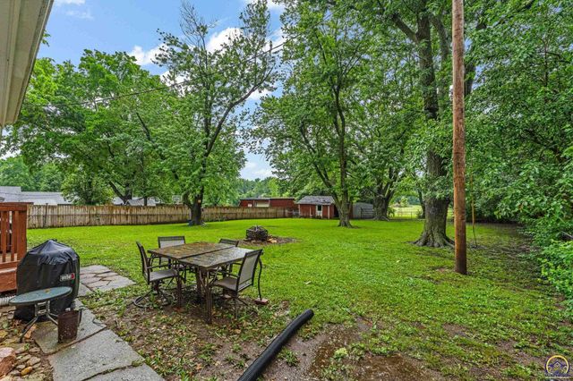 3925 N Kansas AVE, Topeka, KS 66617