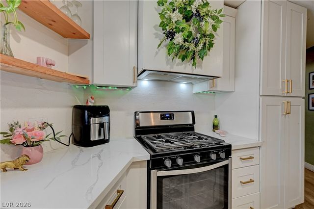 2124 Kenneth Road, North Las Vegas, NV 89030