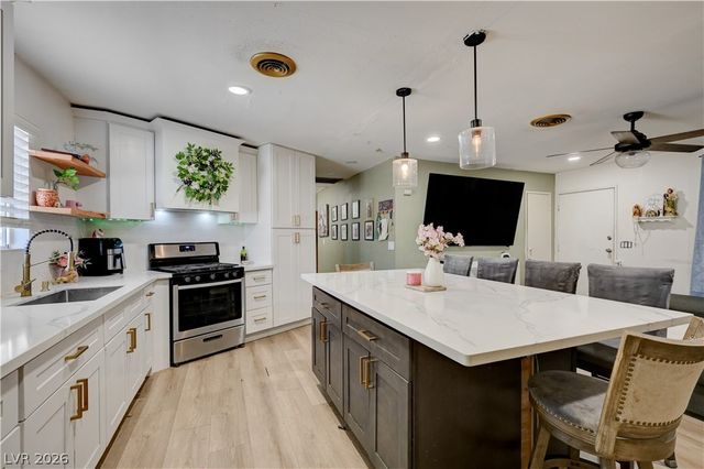 2124 Kenneth Road, North Las Vegas, NV 89030