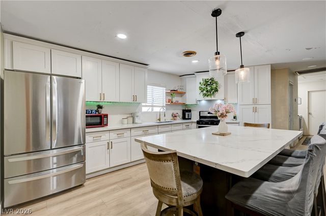 2124 Kenneth Road, North Las Vegas, NV 89030
