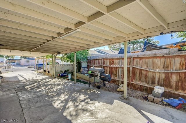 2124 Kenneth Road, North Las Vegas, NV 89030