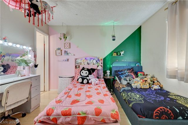 2124 Kenneth Road, North Las Vegas, NV 89030