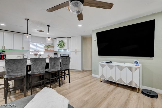 2124 Kenneth Road, North Las Vegas, NV 89030