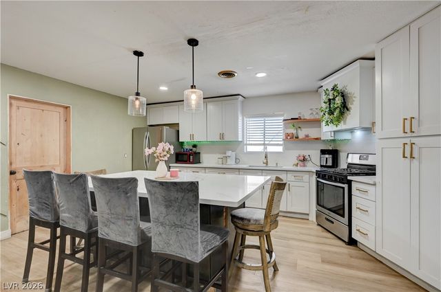 2124 Kenneth Road, North Las Vegas, NV 89030