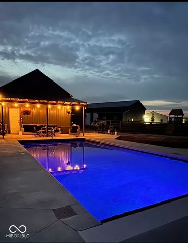 6564 N Michigan Road, Fairland, IN 46126