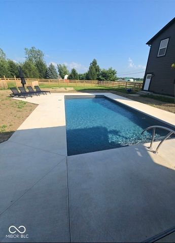 6564 N Michigan Road, Fairland, IN 46126