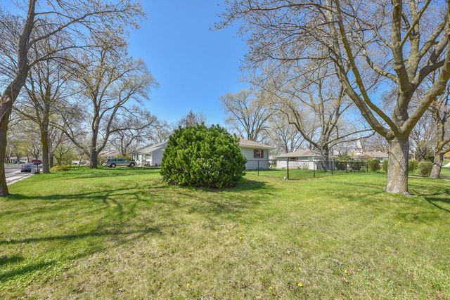 3200 Birchwood AVENUE, Milwaukee, WI 53221